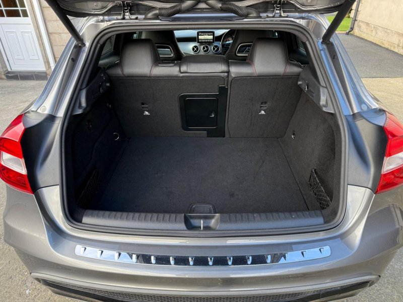 MERCEDES-BENZ GLA CLASS