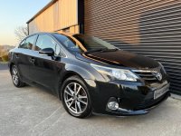 TOYOTA AVENSIS